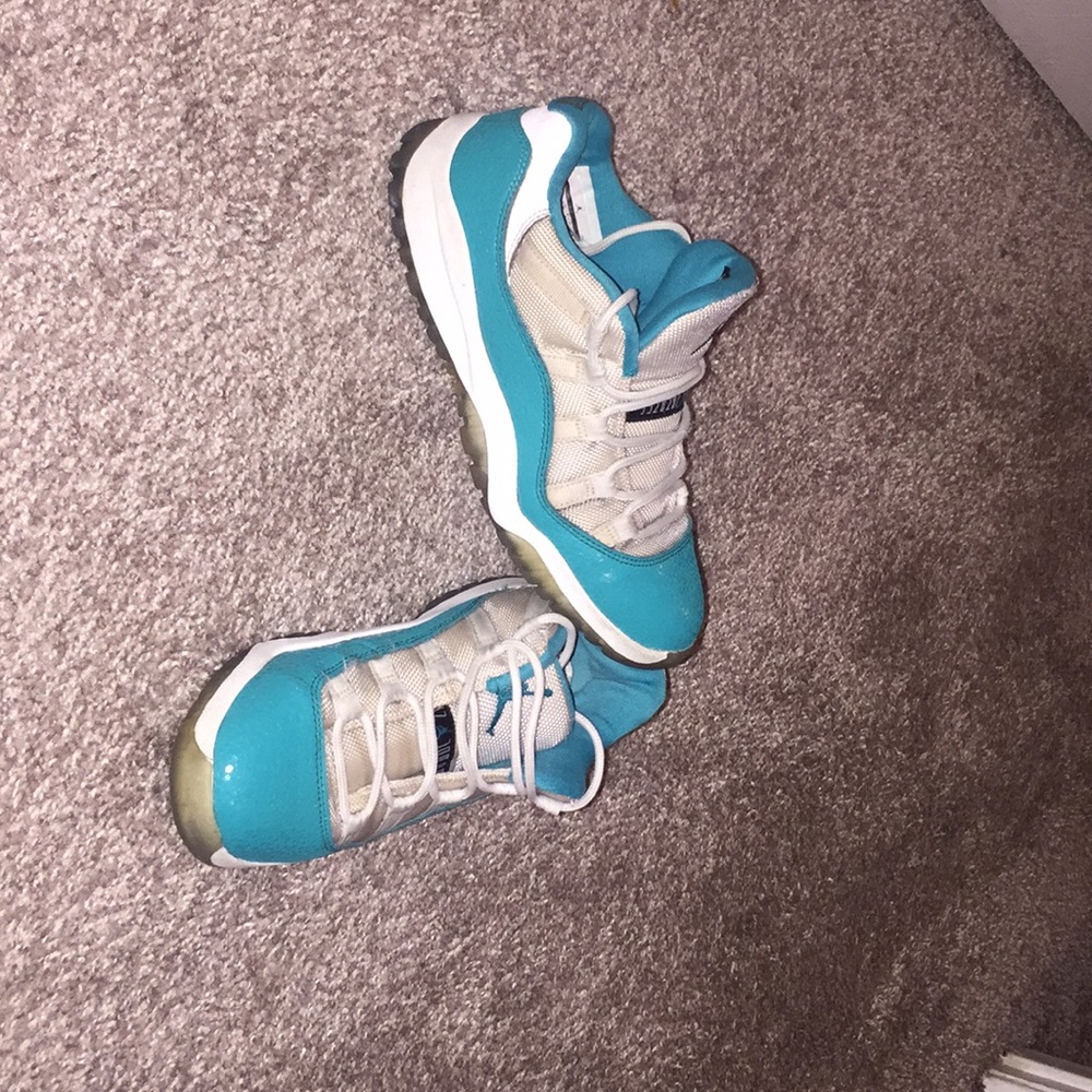 Air Jordan 11 Retro Low (Gs) 3.5Y Shoes